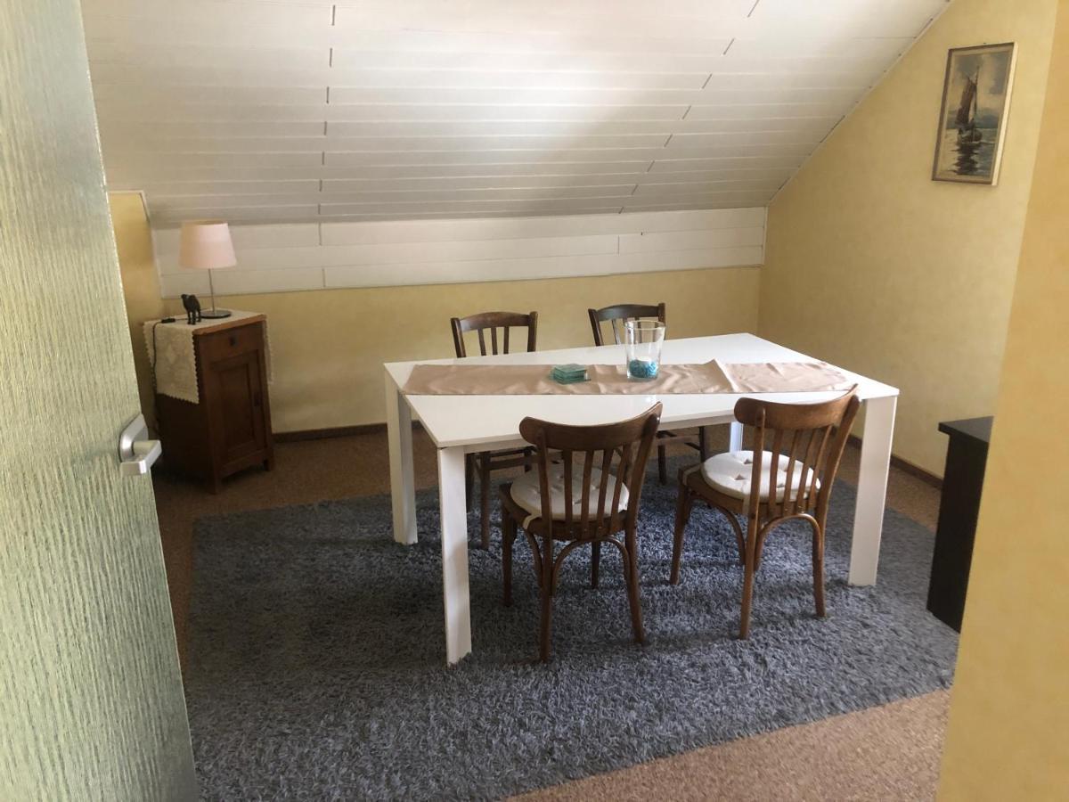 Ironico Homestay 4 Schlafzimmer Ferienwohnung 100 M2 Nahe Bostalsee Eisen  Экстерьер фото